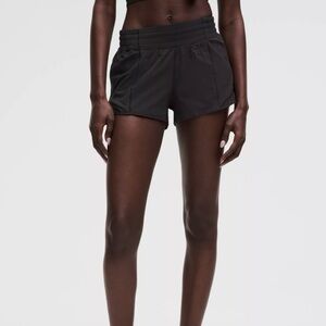Lululemon embossed black hotty hot shorts 4”